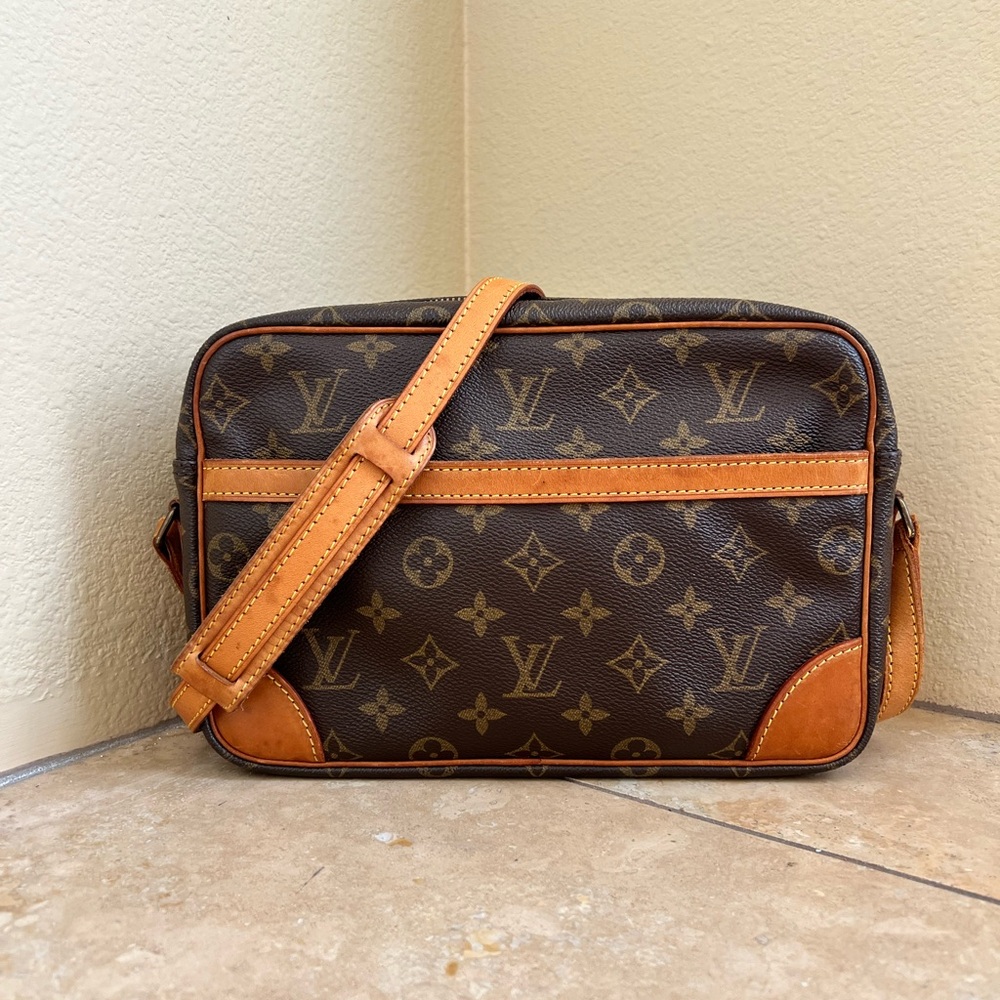 SOLD!!!!!! Louis Vuitton Trocadero Crossbody